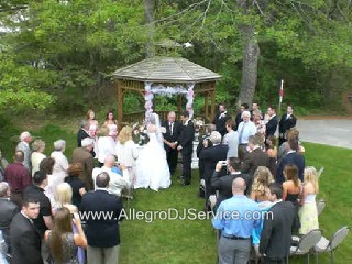 Gazebo wedding ceremony at Oak Crest.